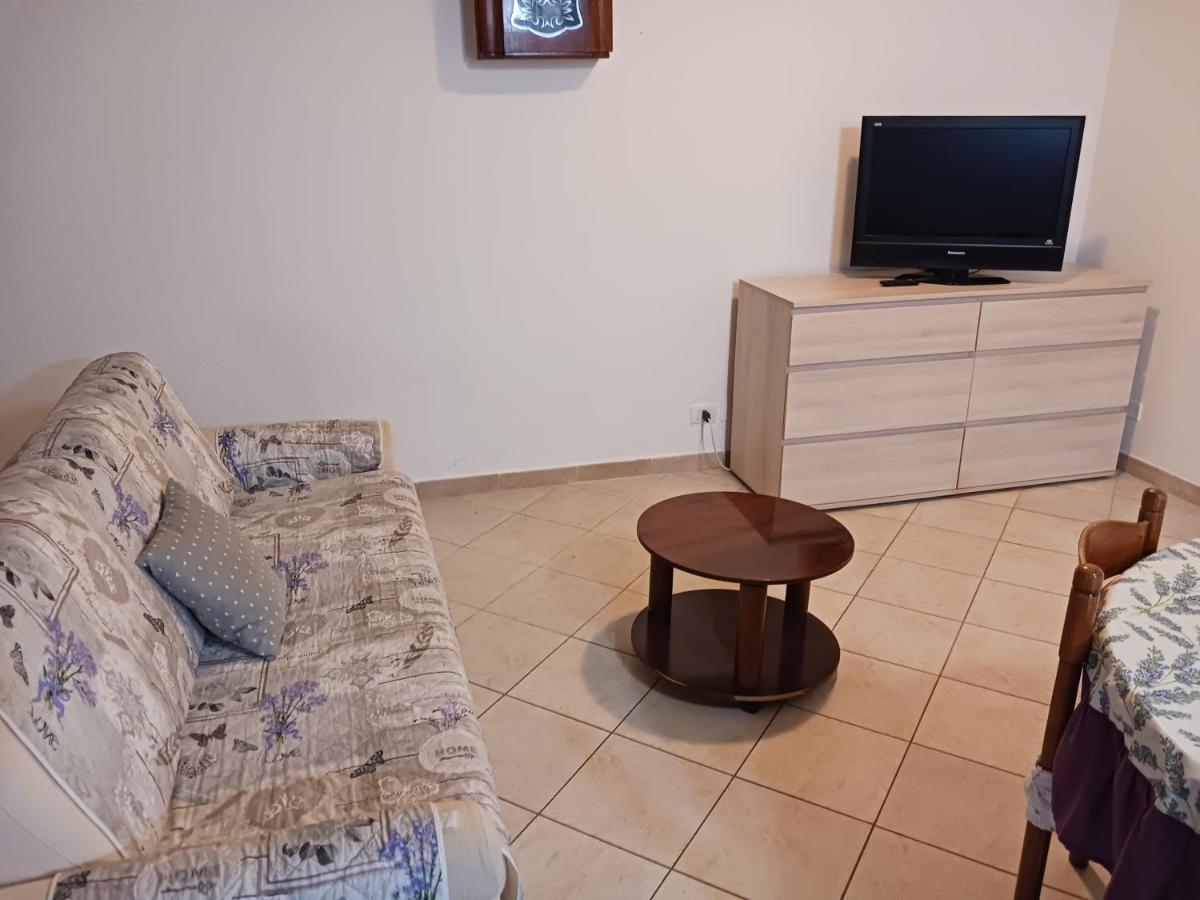 Nora Casa Vacanze/Bed And Breakfast 풀라 외부 사진